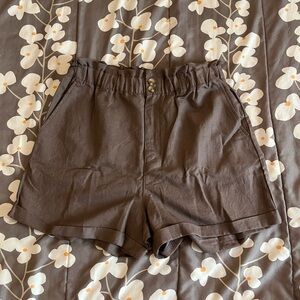 Shorts- GAP Size 8 High Waisted Mauve Plum